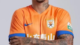 北京国安新帅塞蒂恩法比奥上任，新赛季战术革新引期待